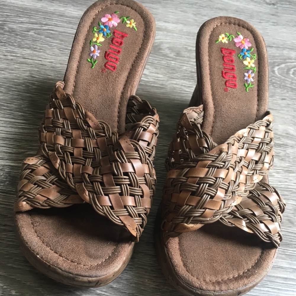 BONGO wedge sandals size 7